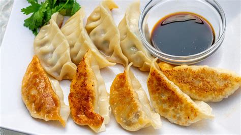  Jining Brändade Gyoza med Söt och Savory Glasyr!